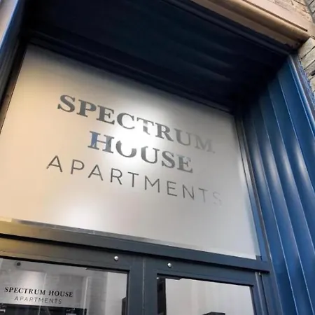 Luxe Life Residences * Bradford (West Yorkshire)